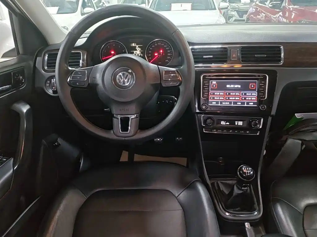 Volkswagen Santana — миниатюра 13