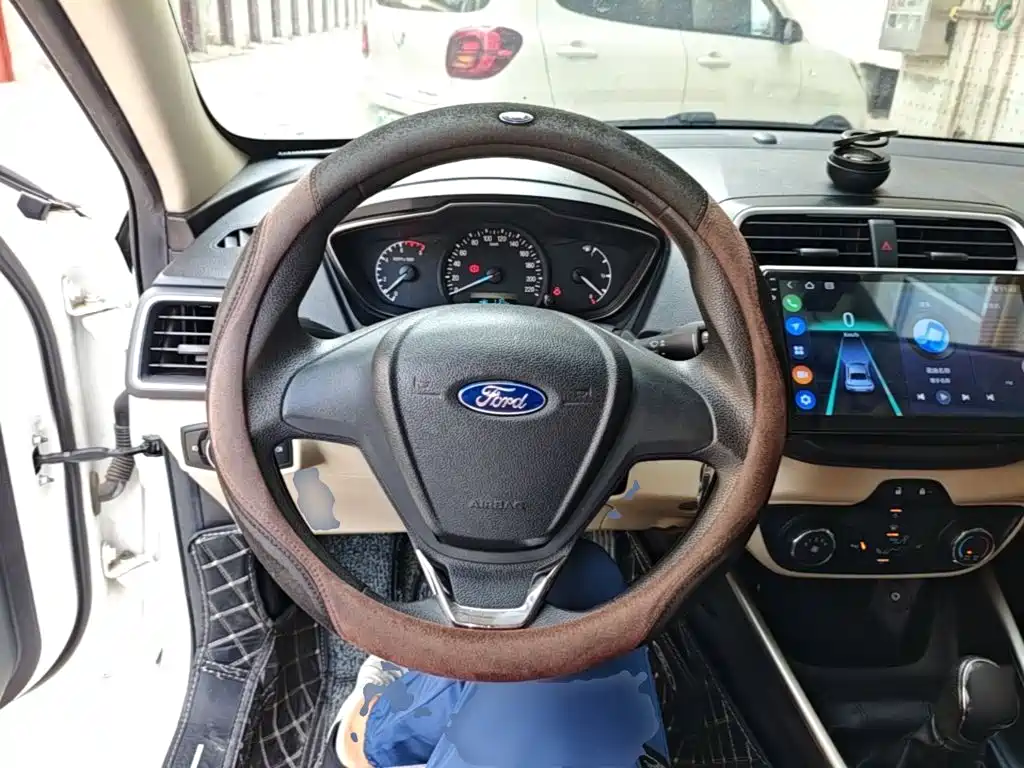 Ford Escort — миниатюра 11