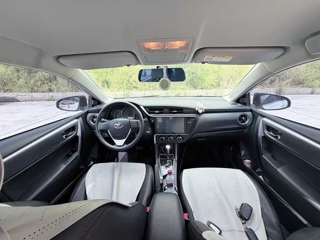 Toyota Corolla — миниатюра 8