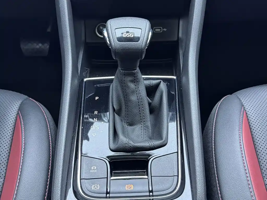 Skoda Karoq — миниатюра 11