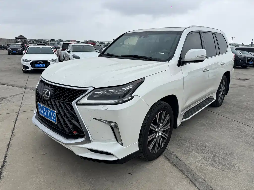 Lexus LX 2017