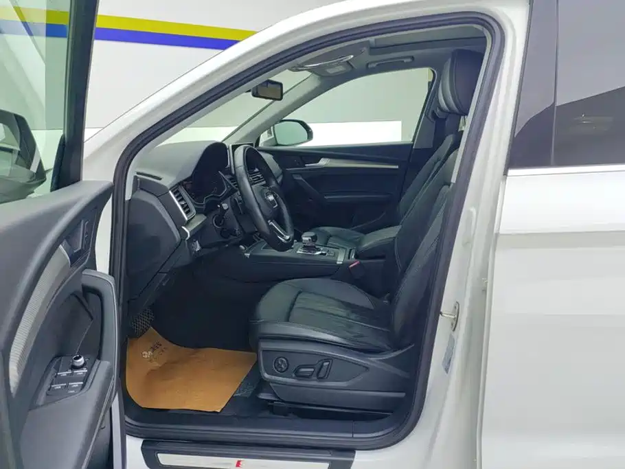 Audi Q5L 2020 45 TFSI Premium Fashion
