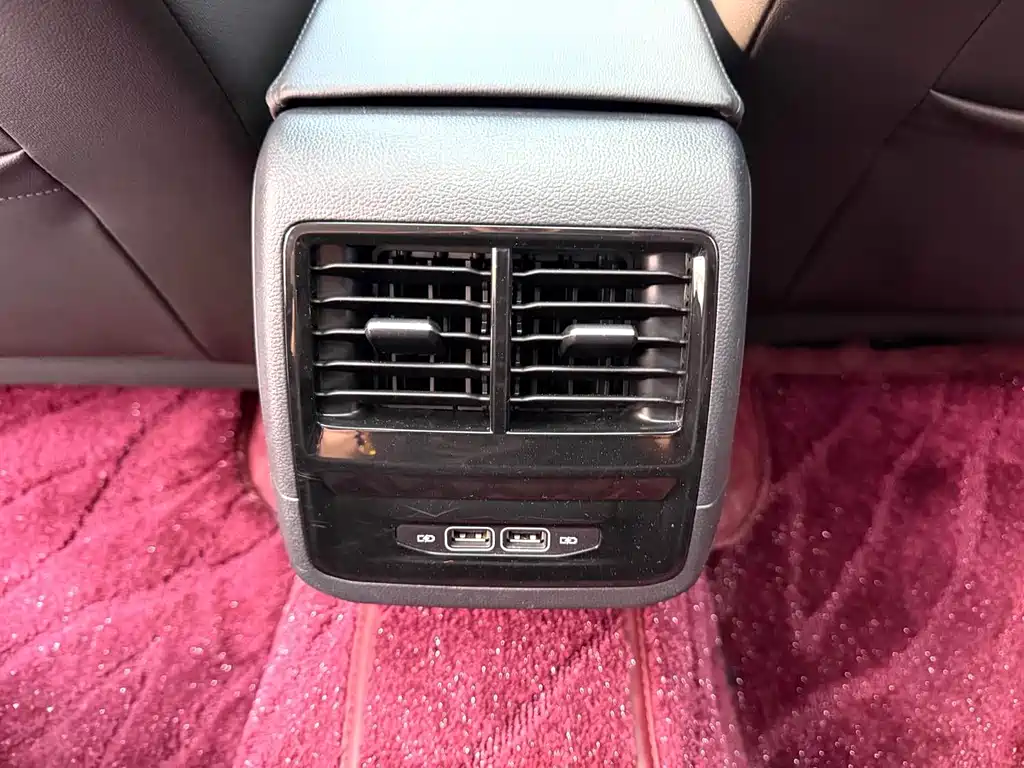 Volkswagen Sagitar — миниатюра 13