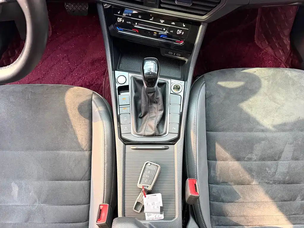 Volkswagen Sagitar — миниатюра 12