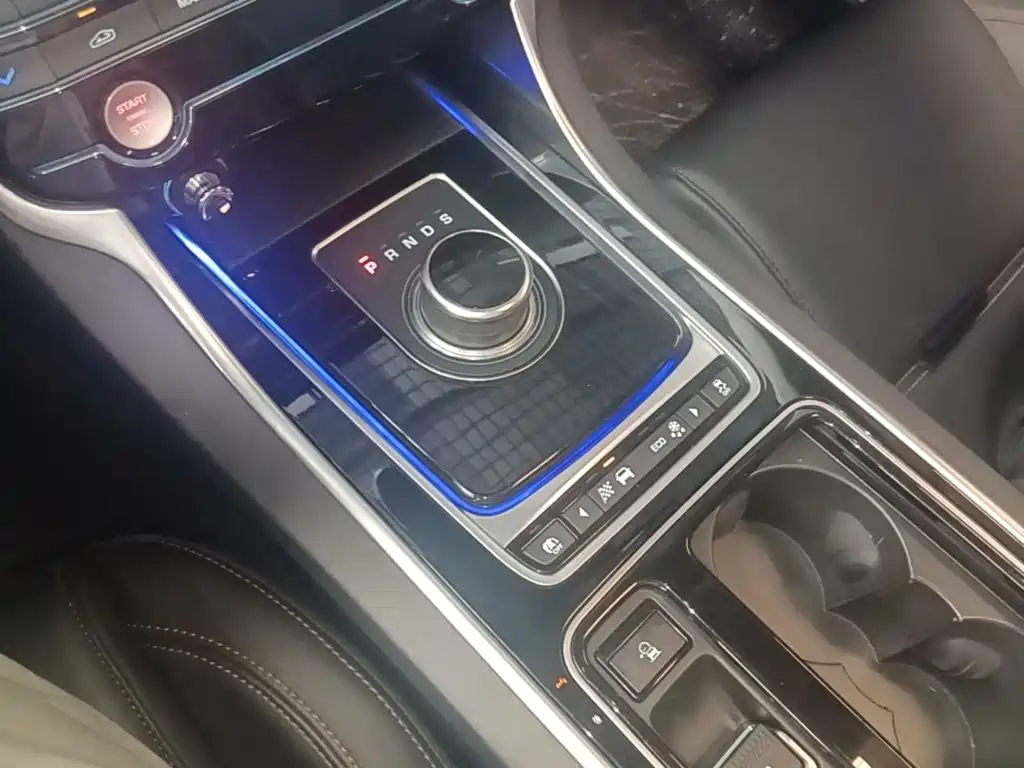 Jaguar XEL — миниатюра 14
