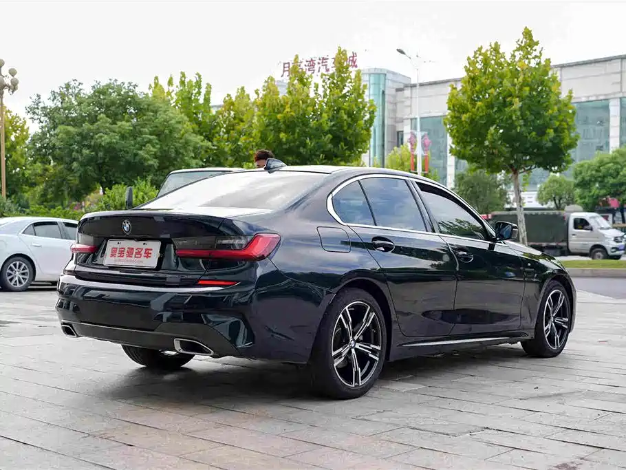 BMW 3 Series — миниатюра 17