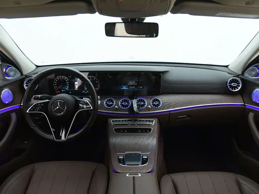 Mercedes-Benz E-Class E 2023 E 300 L Fashion