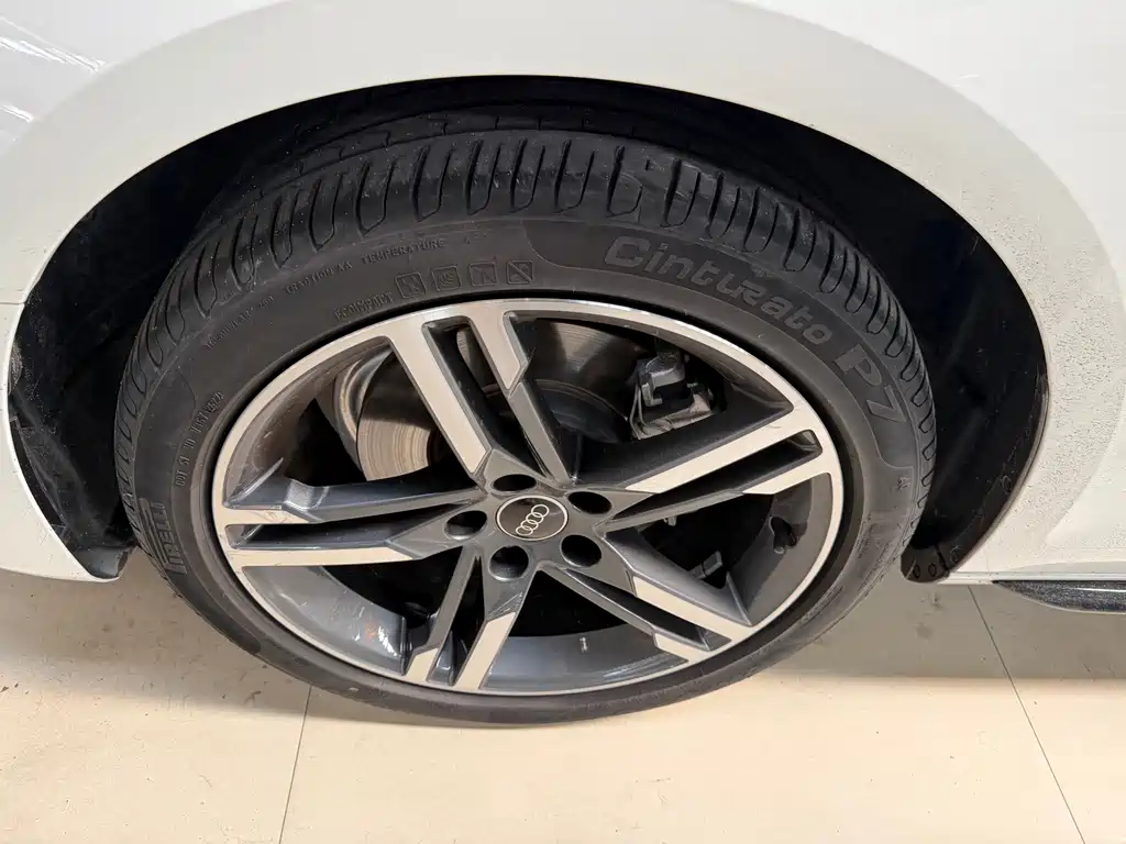 Audi A4L — миниатюра 5