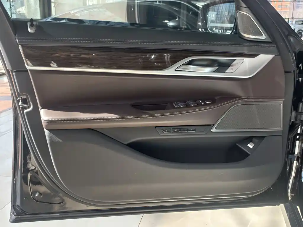 BMW 7 Series 7 2021 730Li Luxury