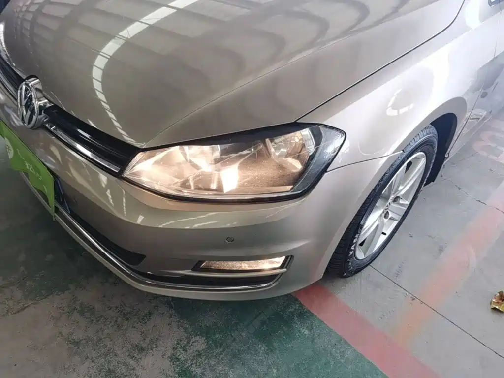 Volkswagen Golf — миниатюра 24