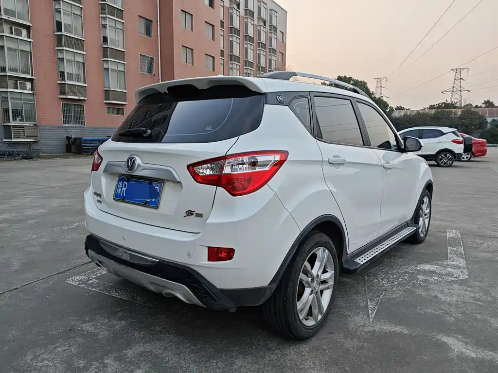 CHANGAN CS35