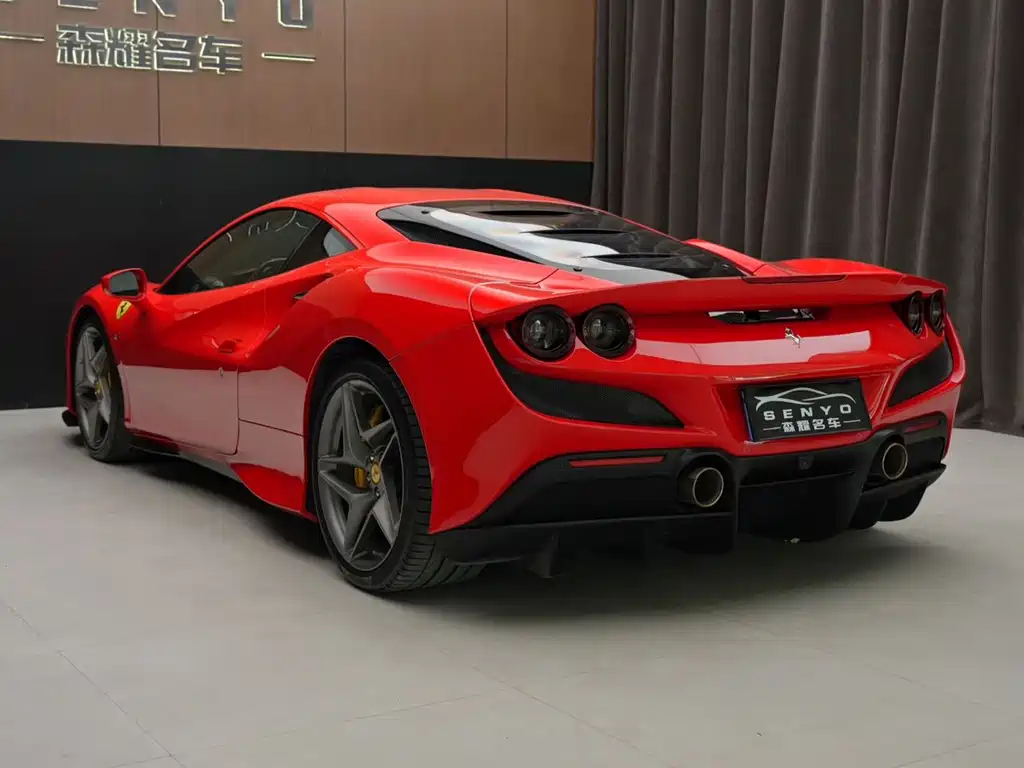 Ferrari F8 — миниатюра 4