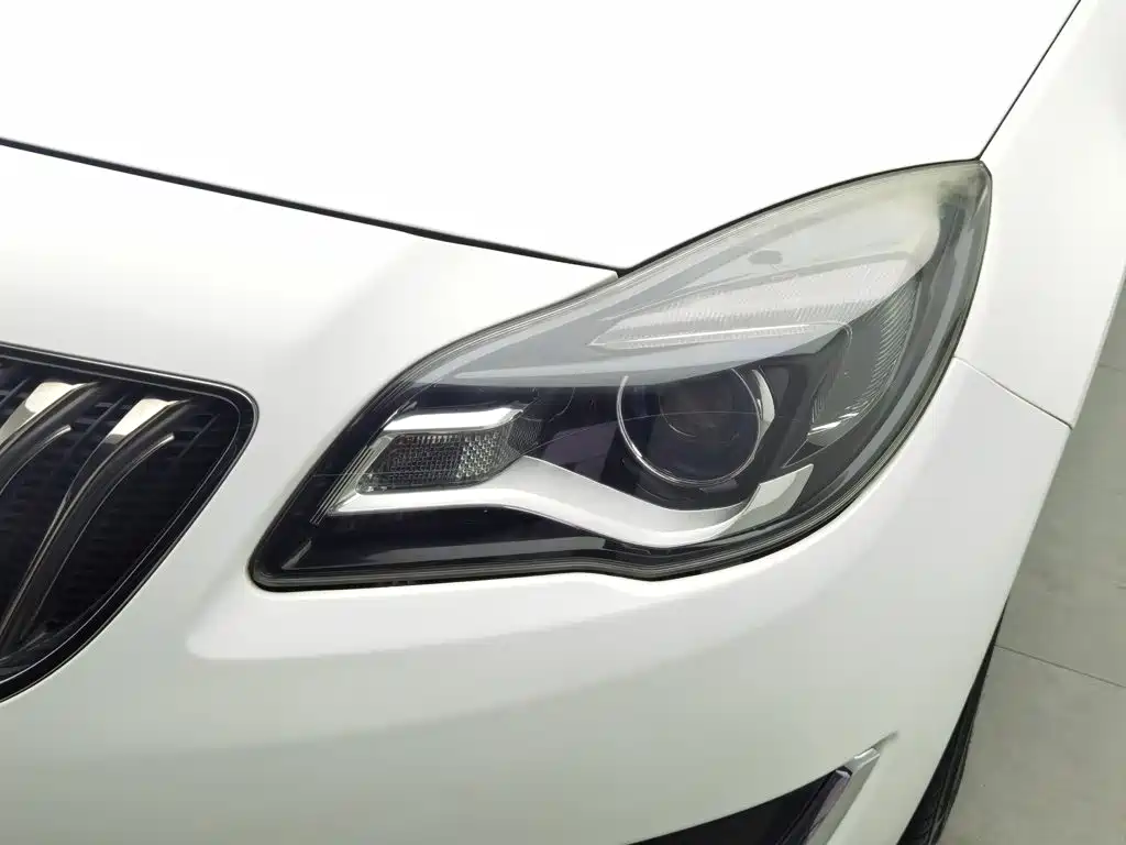 Buick Regal — миниатюра 7