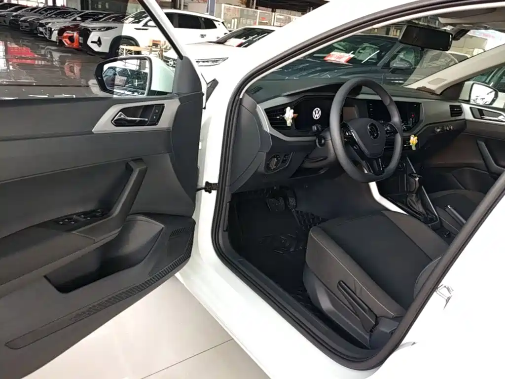 Volkswagen Polo — миниатюра 16