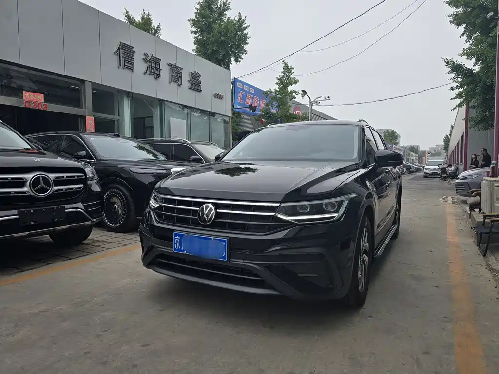 Volkswagen Tiguan L 2025