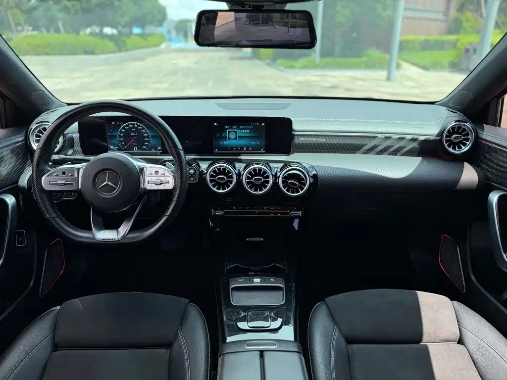 Mercedes-Benz A-Class — миниатюра 6