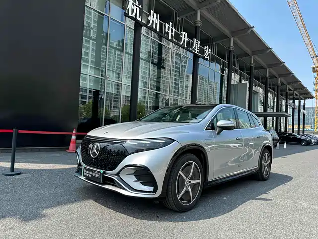 MERCEDES-BENZ  EQS SUV 2023