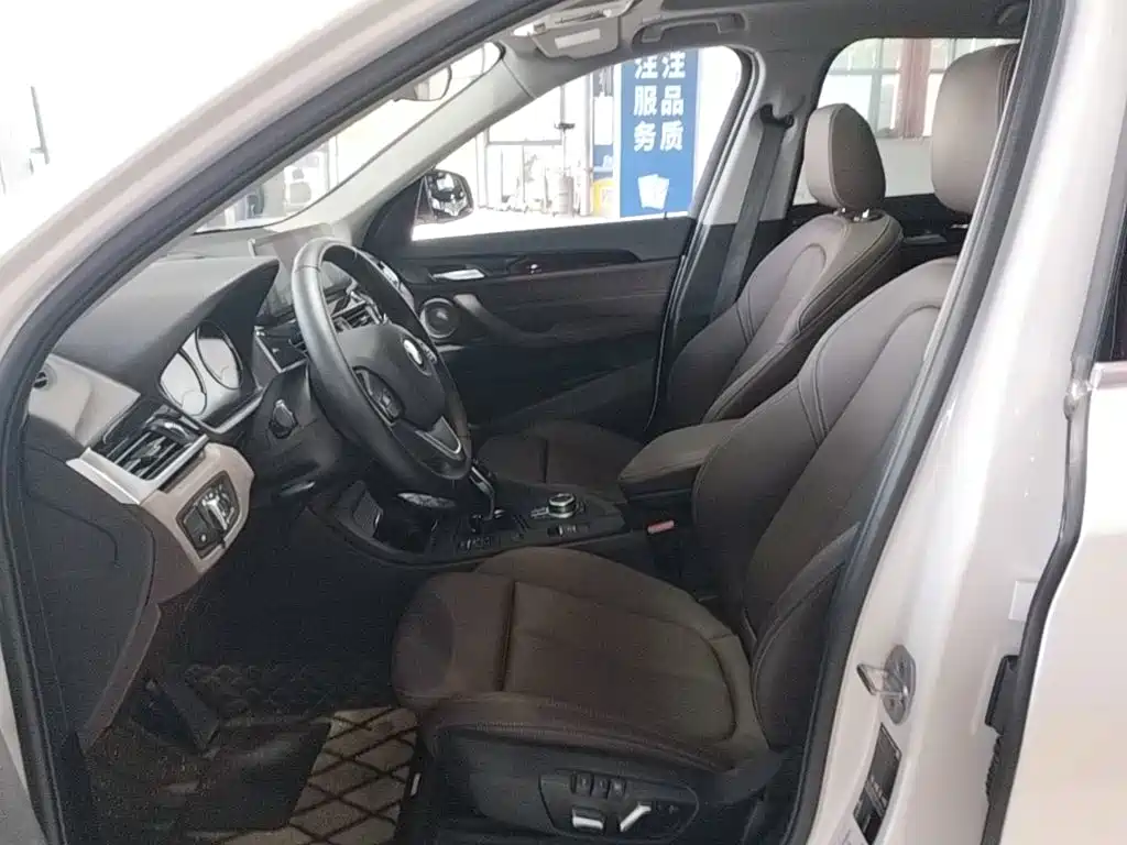 BMW X1 — миниатюра 15