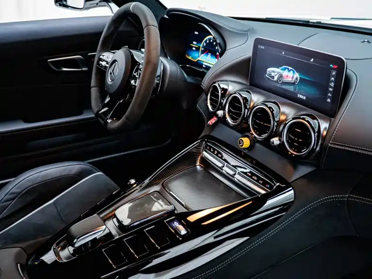 Mercedes-Benz AMG GT — миниатюра 12