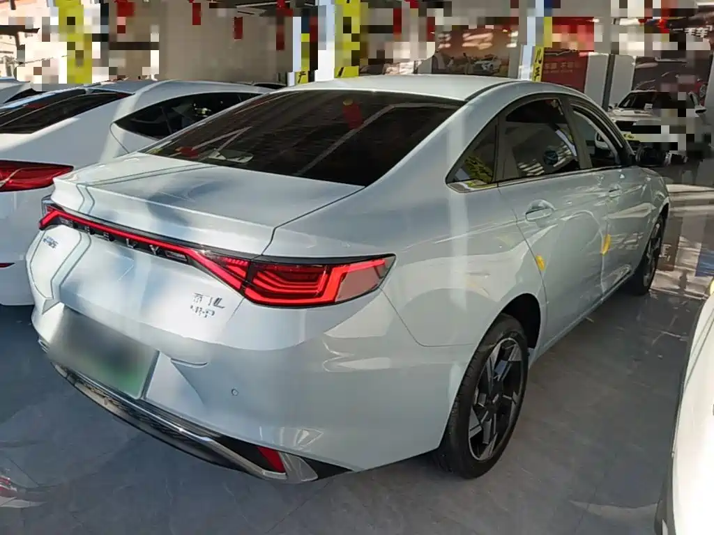 Geely L HiP — миниатюра 7