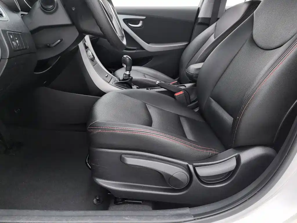 Hyundai Elantra Langdong — миниатюра 20