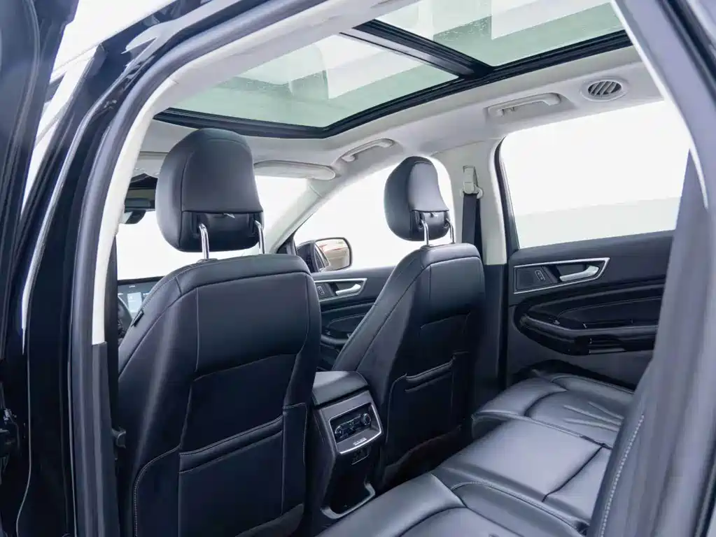 Ford Edge — миниатюра 20