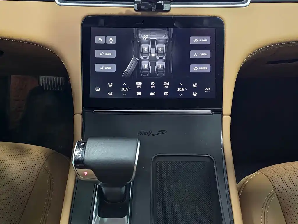 Li Auto Li ONE — миниатюра 10