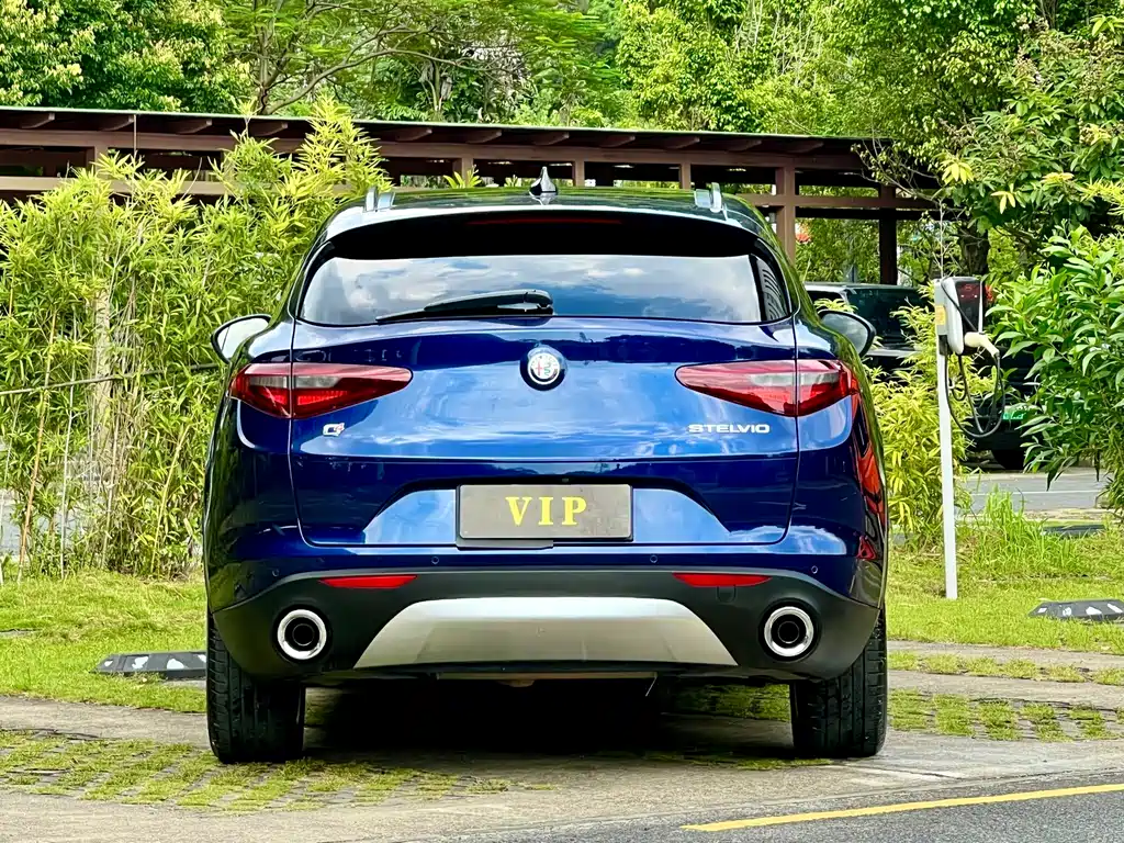 Alfa Romeo Stelvio — миниатюра 10