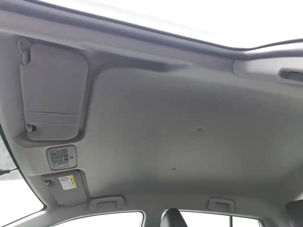Toyota Yaris L — миниатюра 14