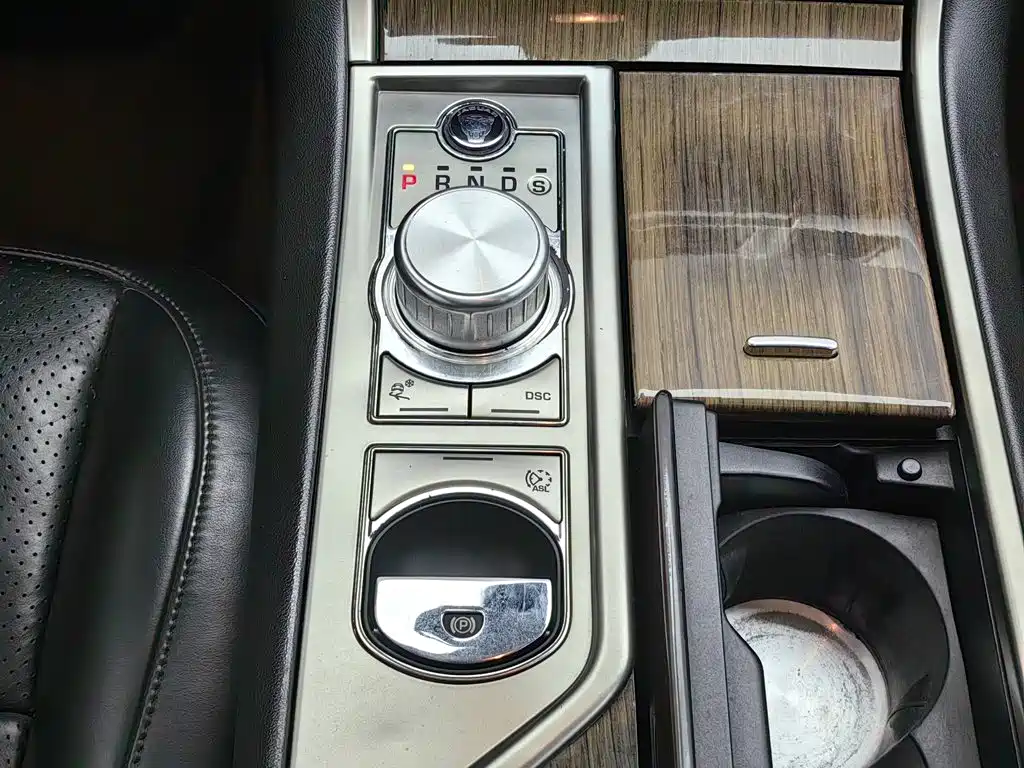 Jaguar XF — миниатюра 13