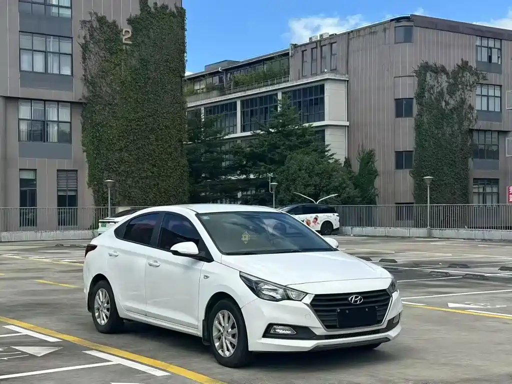 Hyundai Verna — миниатюра 3