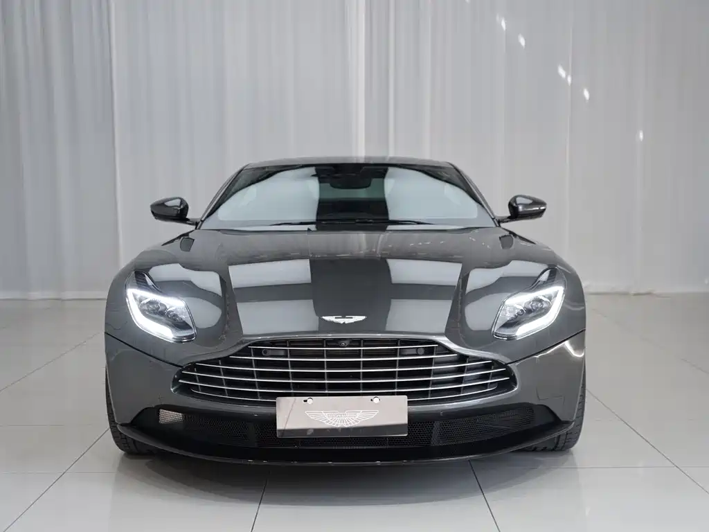 Aston Martin DB11 — миниатюра 3