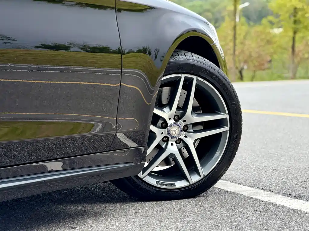 Mercedes-Benz S-Class — миниатюра 7