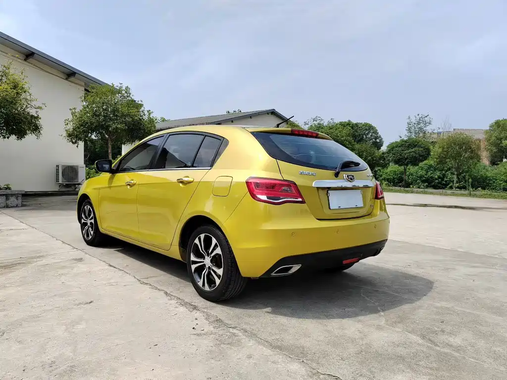 Geely Emgrand — миниатюра 6