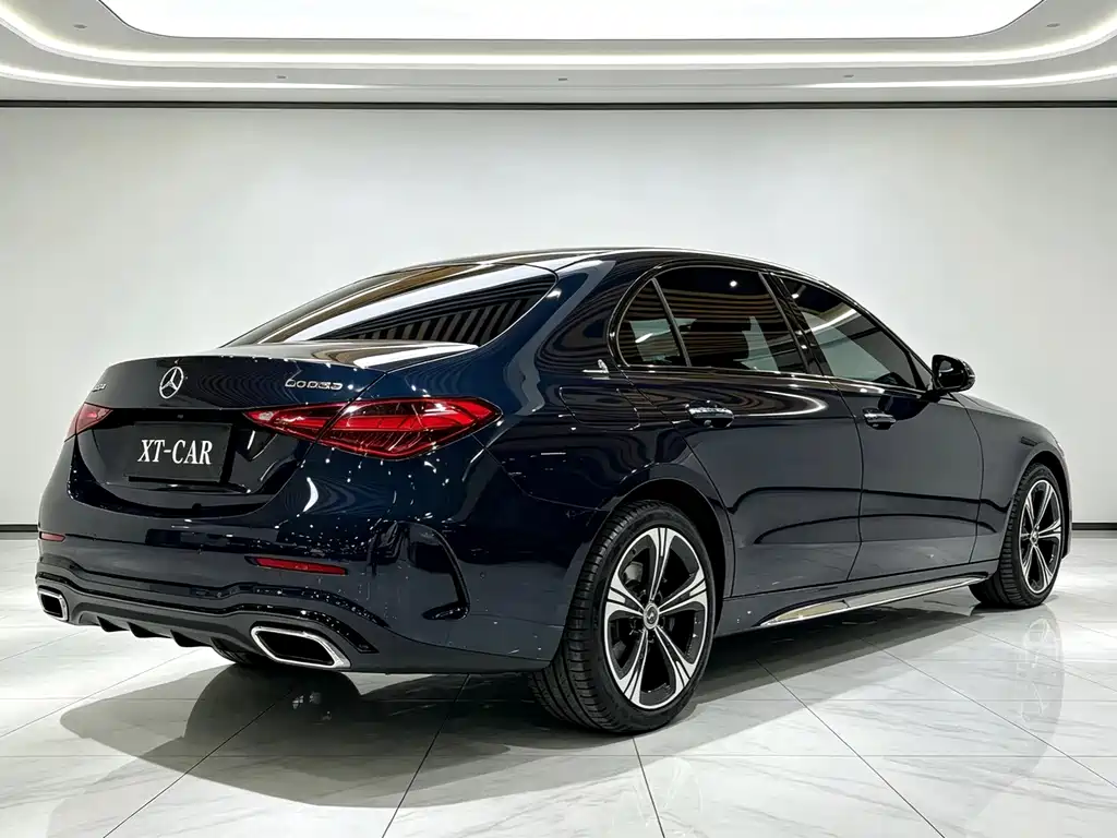 Mercedes-Benz C-Class — миниатюра 13