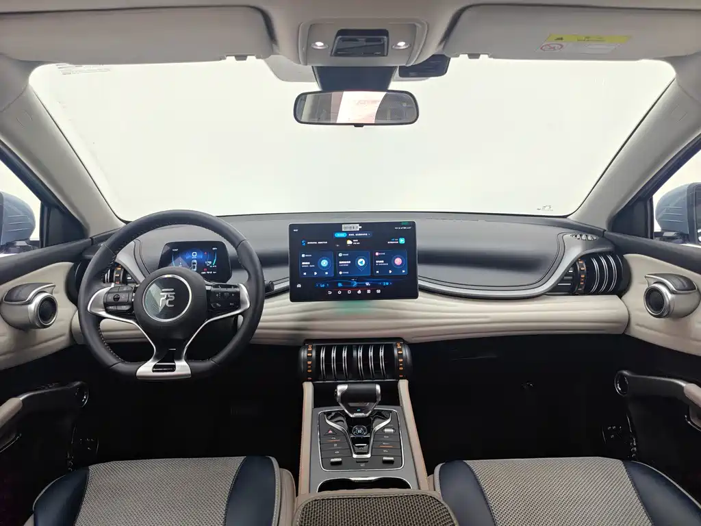 BYD Yuan Plus — миниатюра 12