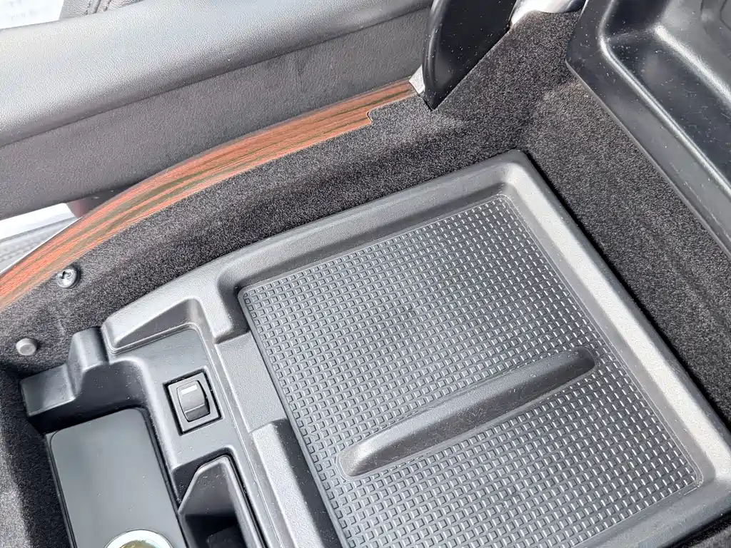 Land Rover Range Rover — миниатюра 32