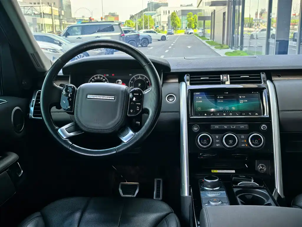 Land Rover Discovery — миниатюра 9