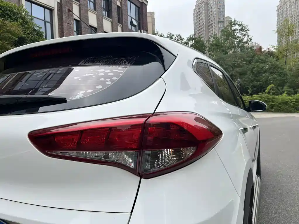Hyundai Tucson — миниатюра 13
