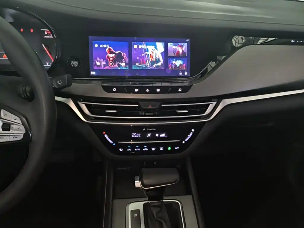 Changan CS35PLUS — миниатюра 13