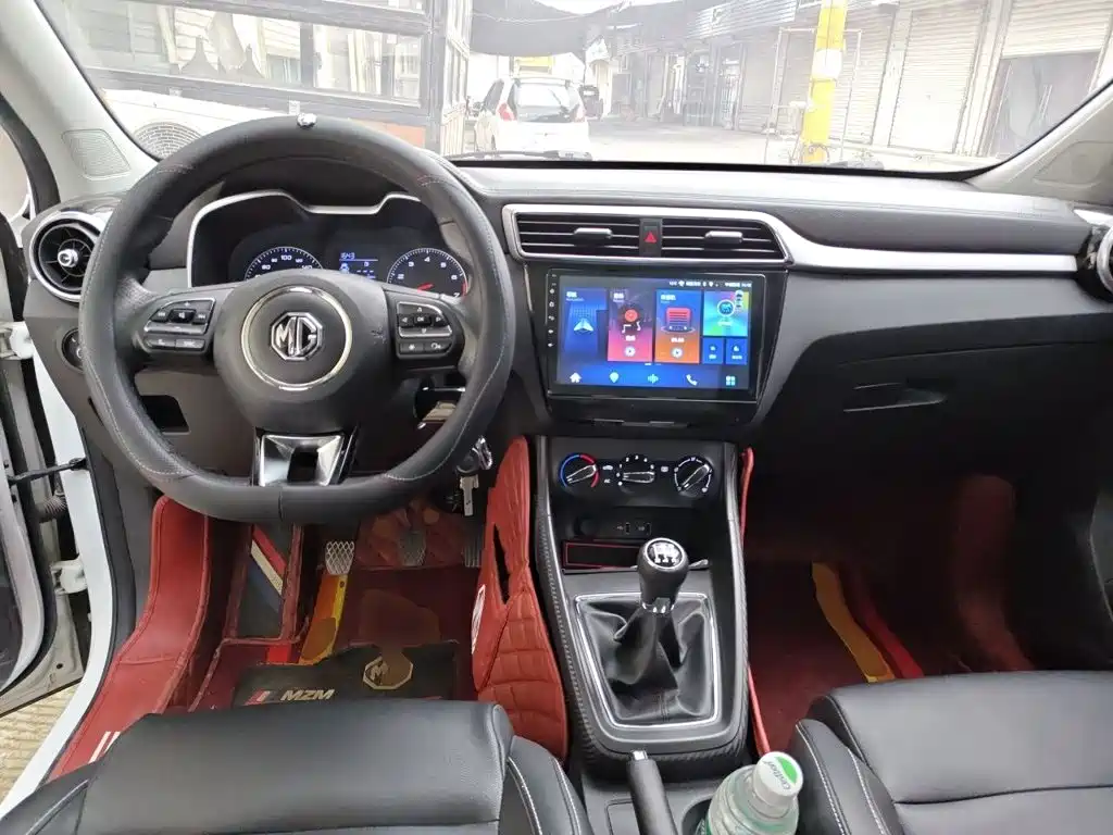 MG ZS — миниатюра 5