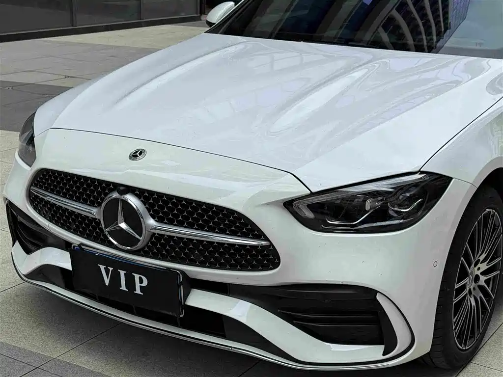 Mercedes-Benz C-Class — миниатюра 7