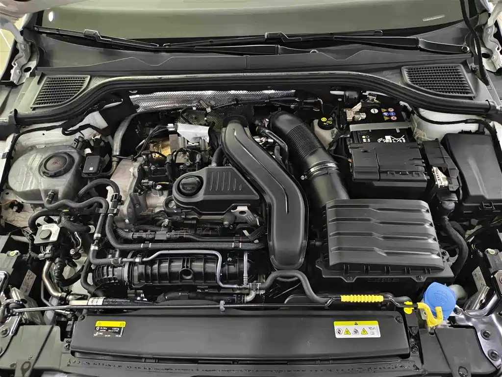Volkswagen Golf — миниатюра 12