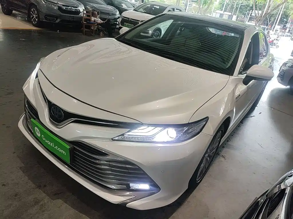 Toyota Camry 2019