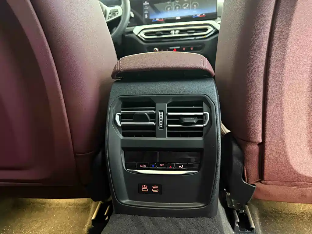 BMW 3 Series — миниатюра 17