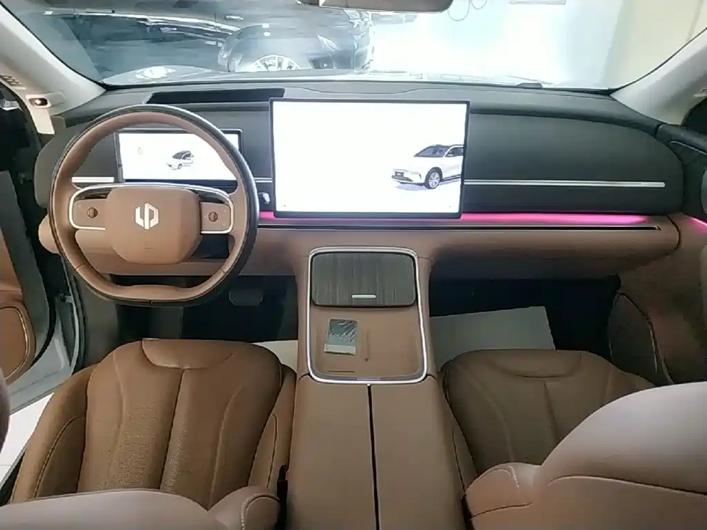 Leapmotor Leapmotor C11 — миниатюра 10
