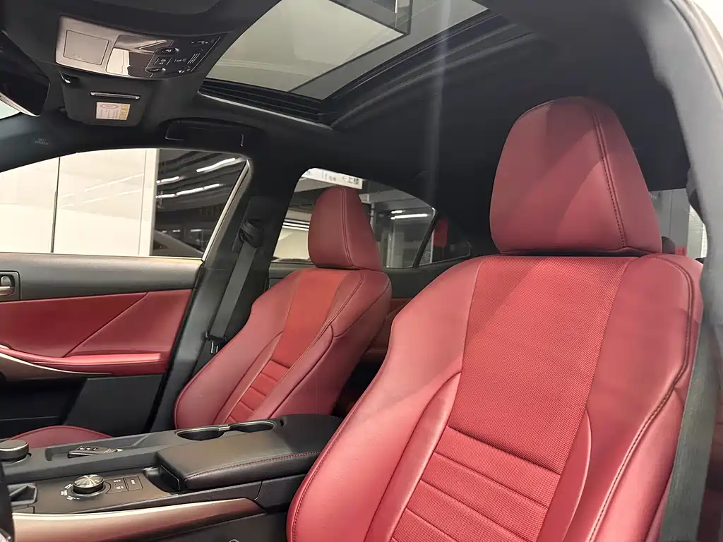 Lexus IS — миниатюра 8