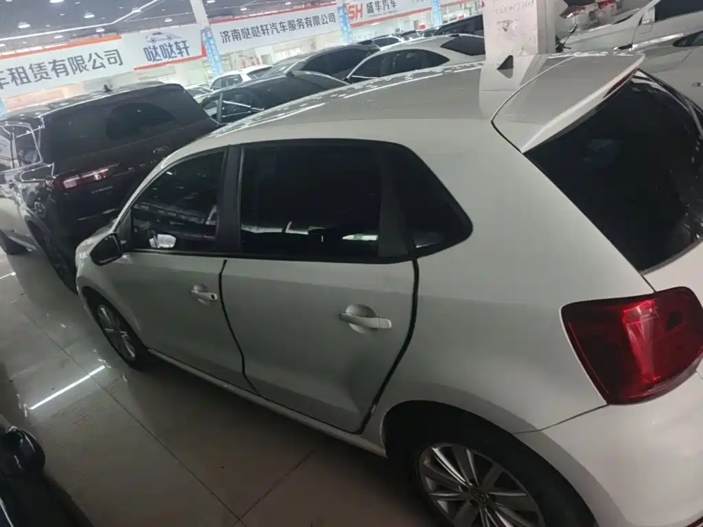 Volkswagen Polo — миниатюра 4