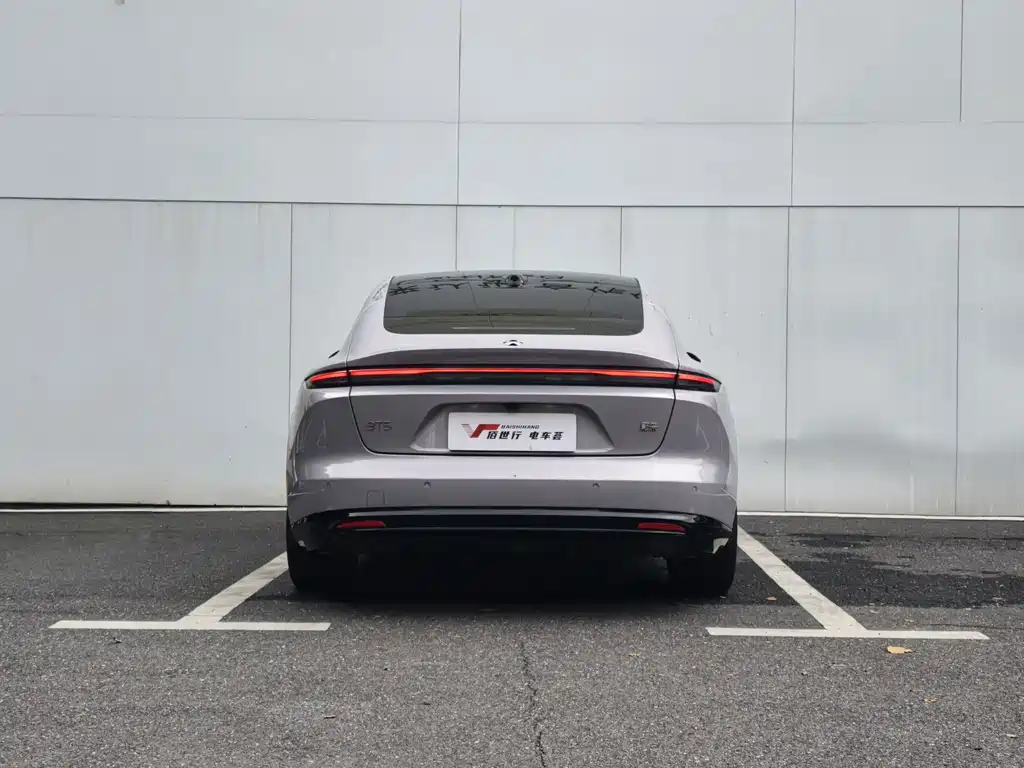 NIO ET5 — миниатюра 5