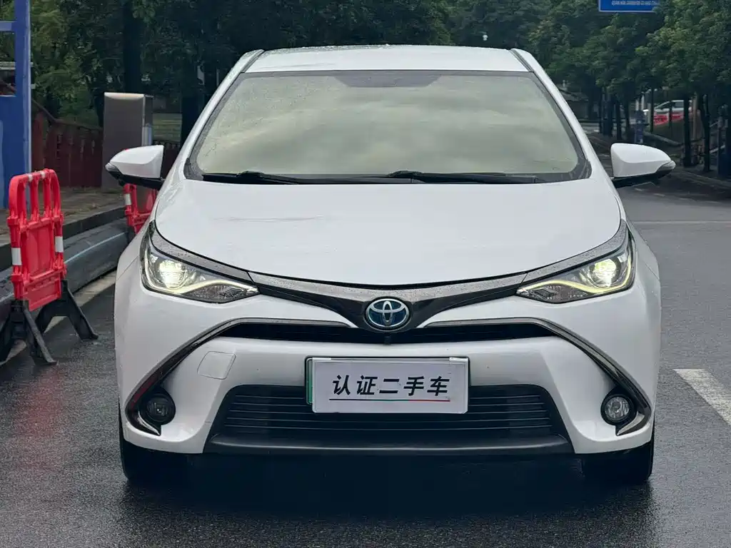 Toyota Levin Twin Engine E+ — миниатюра 2